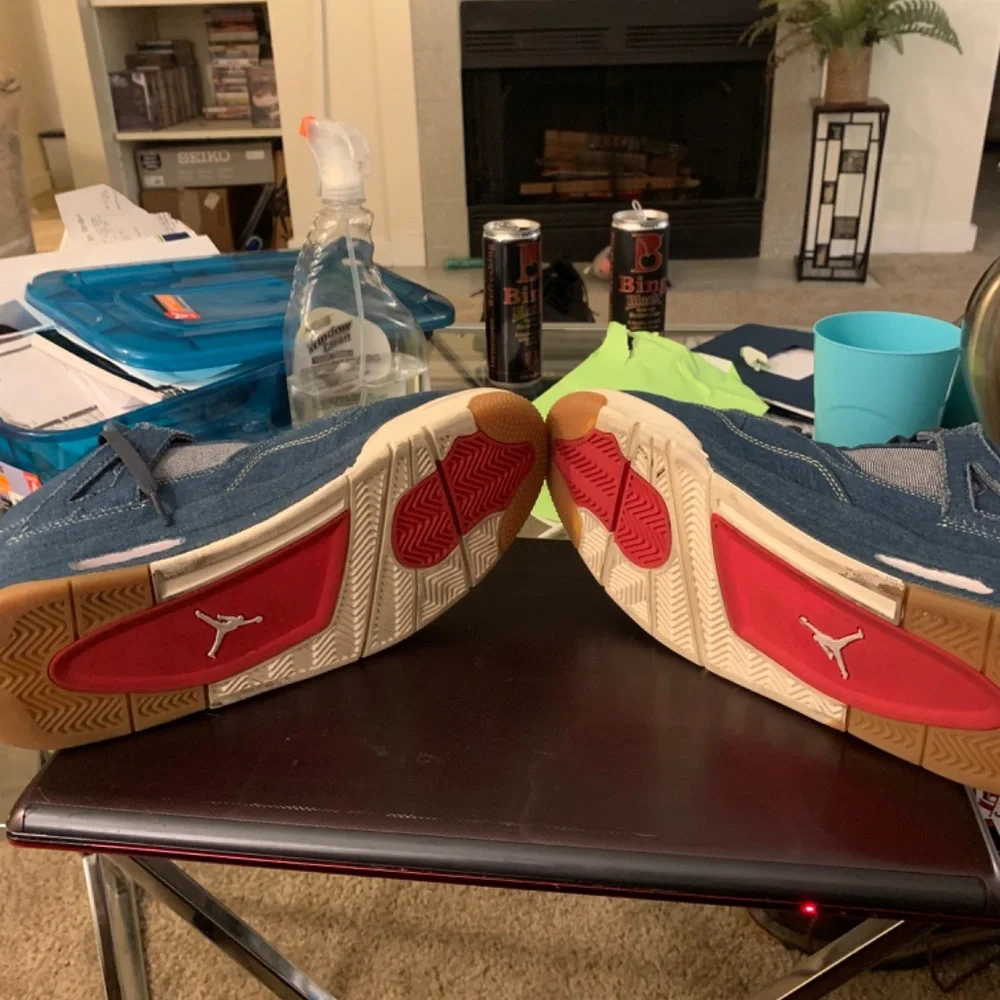 Jordan 4 Retro Levis Denim